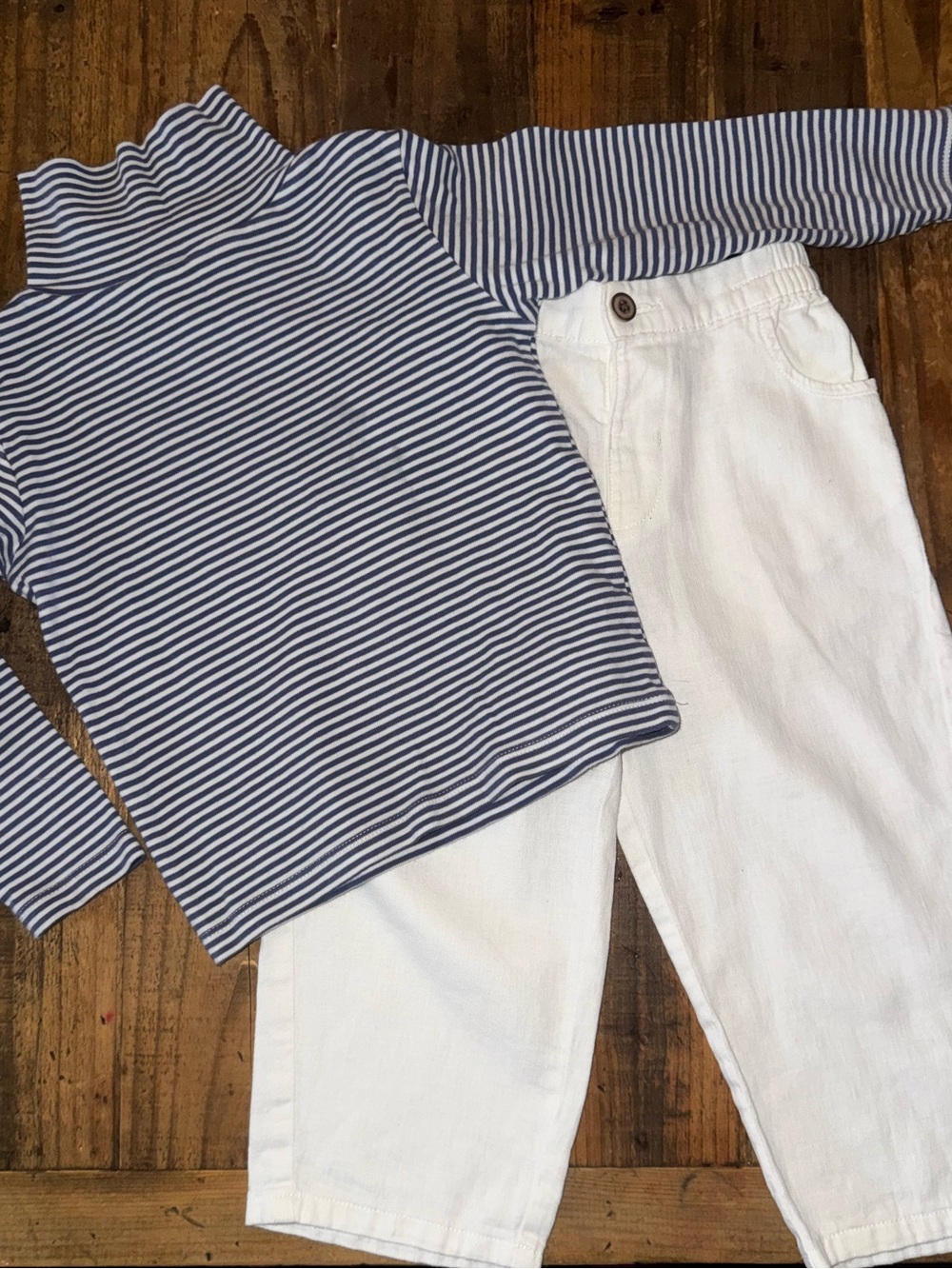 Little English Navy Stripe Turtleneck Top with Zara Kids White Linen Pants